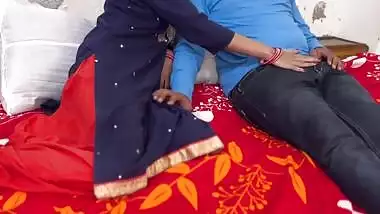 Sagi Indu Chachi Ka Paani Nikal Diya Bhatije Mukul Ne Chachi Amma Ne Bete Ka Lund Choos Ke Apni Chut Chudwa Hindi