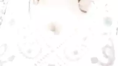 Huge boobs showing gorgeous girl fingering video