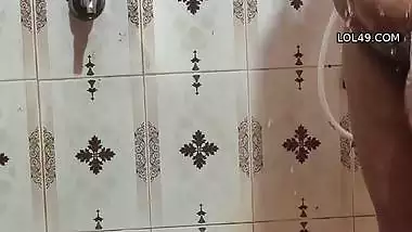 BBW naked bath and standing fucking in bathroom