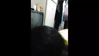 Bhabhi sex video giving a blowjob to her manager in the store