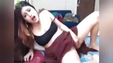 Horny Bhabhi Has Sex On Bed - Masturbating