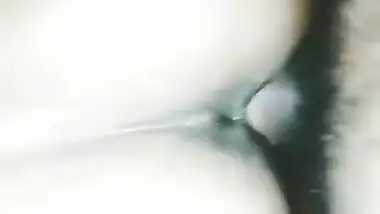 Wife Shering Room Met Friend Ke Santh Desi Cliar Hindi Chut Ko Chod Chod Ke Awaj Nikal Diya