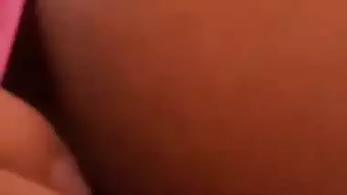 Hot Bangla babe sucks a dick and balls in Indian porn