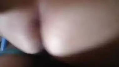 Helpless maid has XXX hole fucked by Desi client in hot MMS video
