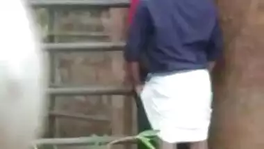 Dehati sex video of south Indian lovers captured outdoor by a peeping on mms xxx