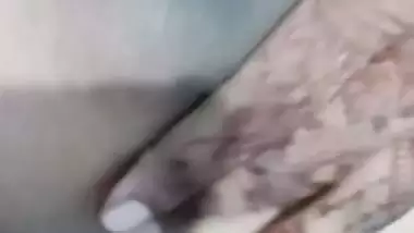 Village GF topless selfie for boyfriend exposed