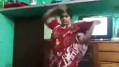 Desi Unsatisfied Married Bhabi Showing Her Big Ass And Pussy For Husband