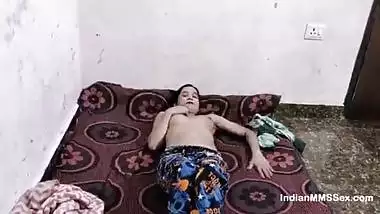 Desi Indian Bhabhi Quick Sex Before Going To Bed