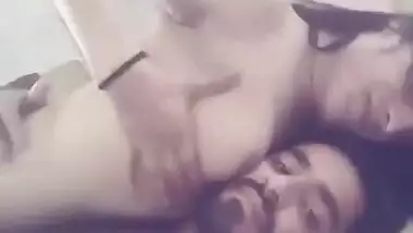 During XXX affair horny Desi couple seductively makes out on the cam