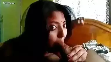 Beautiful Bhabi Giving Bj