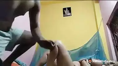 Guy fucks his chubby stepsister in Bangla chuda chudi