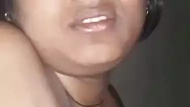 Beautiful bhabhi sex with horny expression