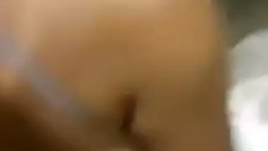 سكس مصري ????المحامية امال الشرموطة من شرم شيخ عم ينيكها السواق تبعها فحمام المكتب ????????