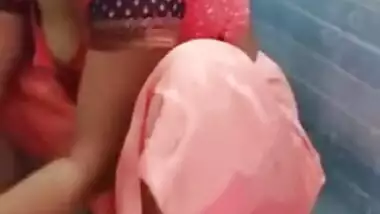 Bathing Village Wife Sexy Video