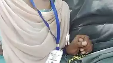 Tamil IT executive sucking dick of BF in park