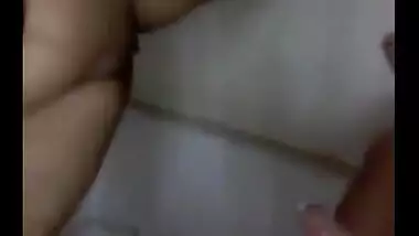 Desi mms of a horny bhabhi enjoying a nice home sex session