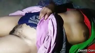 Outdoor XXX video of lecherous Desi bitch showing her hairy pussy