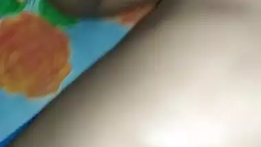 Desi wife nude at night (old)