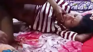 Desi Bhojpuri XXX couple have hardcore sex on camera MMS