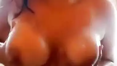 Today Exclusive- Cute Desi Girl Bathing