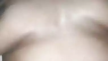 Man drills a milf’s hairy pussy hard in Tamil sex video