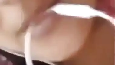 Bhabhi sex affair video call showing boobs to secret lover