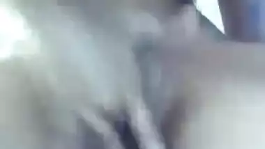 Indian college girl fingering and orgasm viral MMS