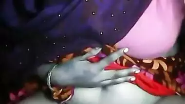 Desi MILF shows belly and pussy in the dark room as private XXX show