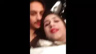 Sexy Punjabi girl friend big boobs squeezed mms