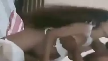 Desi Bhabhi Giving handjob till cumming