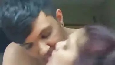 Hyderabad guy enjoys hotel sex with his GF